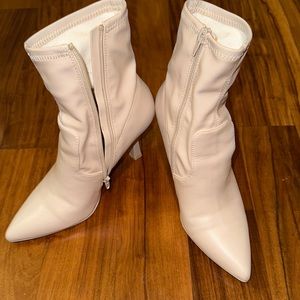 STEVE MADDEN BOOTIES